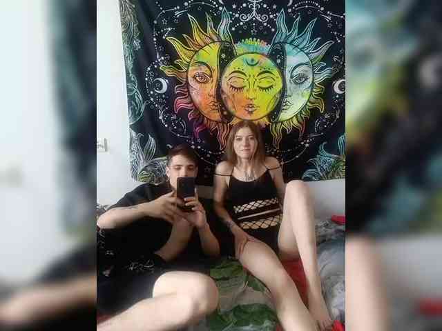 HornyLadyAndAndrey webcam