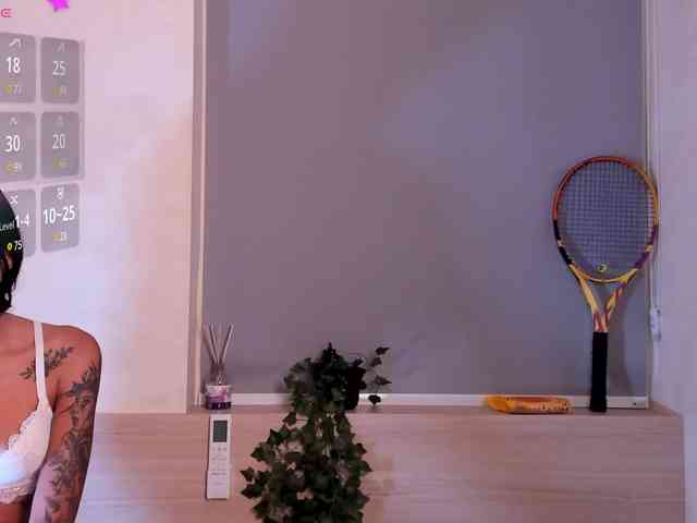 Jenny_Woods webcam