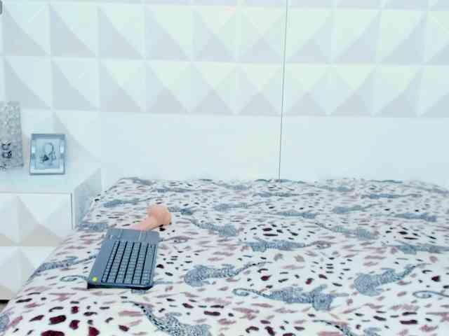 MarianReynolds webcam