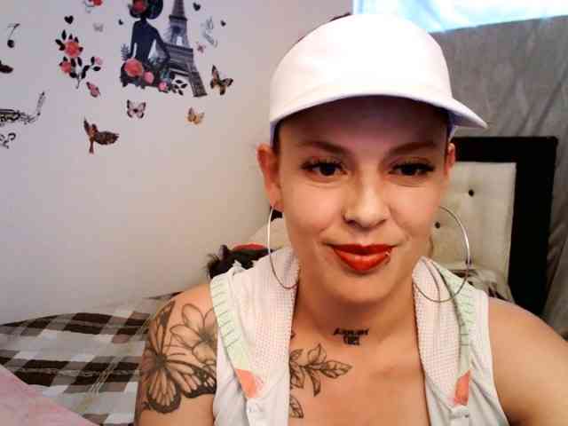 charlotterlove webcam