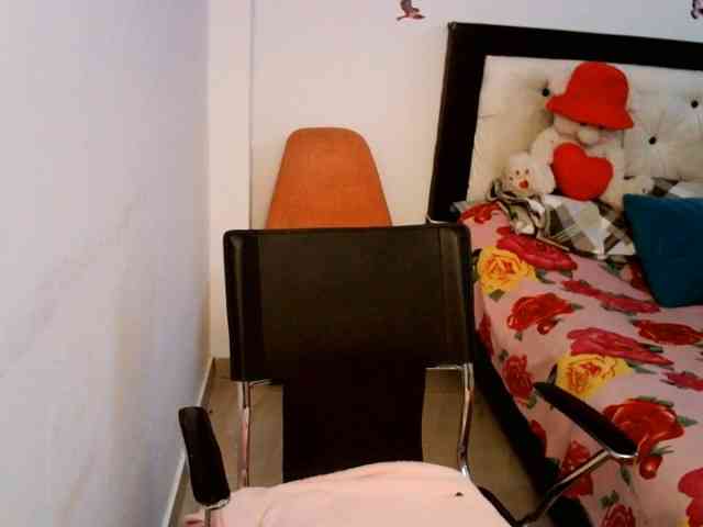 charlotterlove webcam