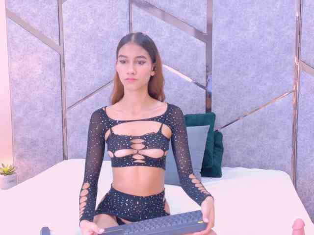 DulceVega webcam