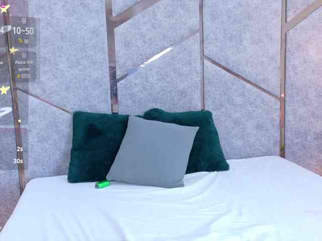 DulceVega webcam