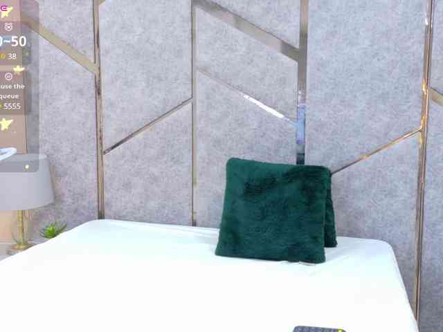 DulceVega webcam
