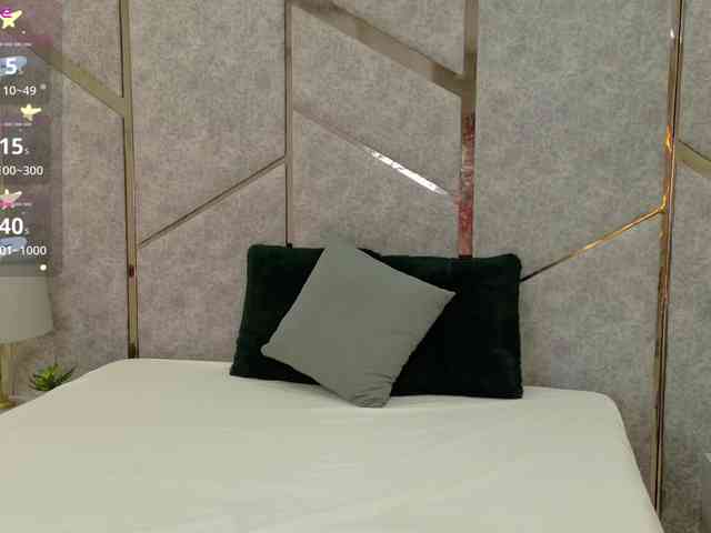 DulceVega webcam
