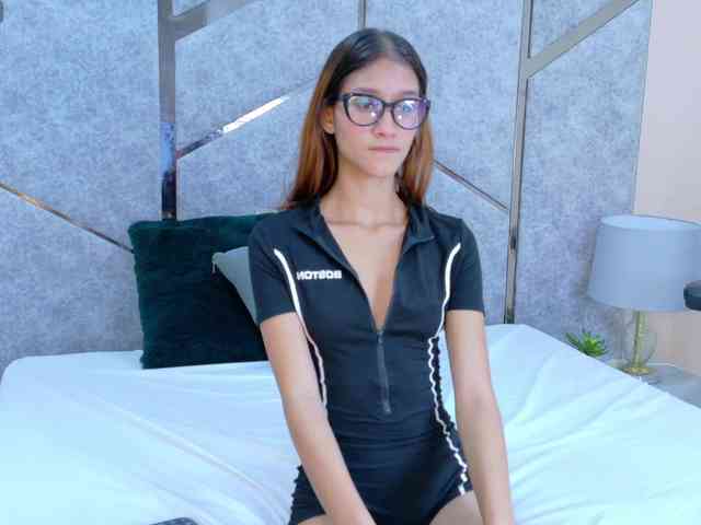 DulceVega webcam