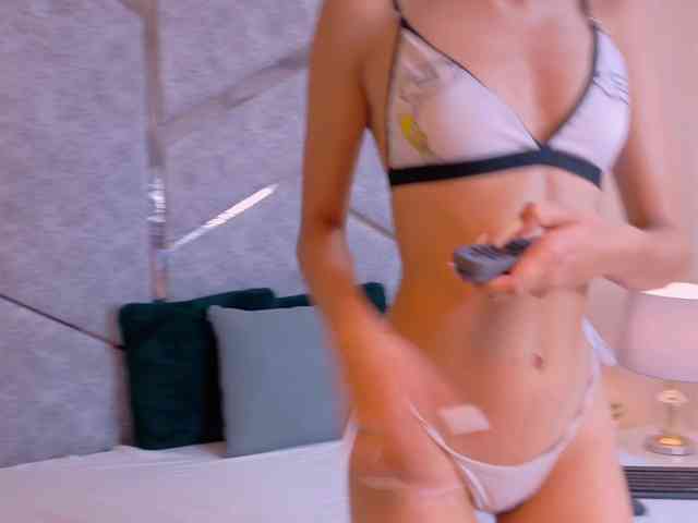 DulceVega webcam