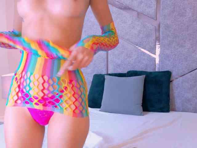 DulceVega webcam
