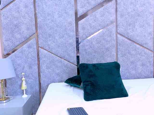 DulceVega webcam