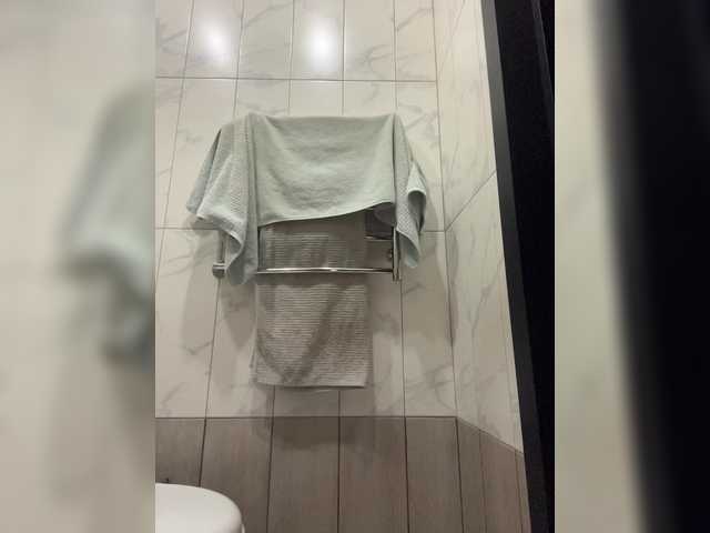 LISSAAA1's BongaCams show and profile