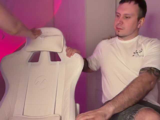 SquirtalPussy's BongaCams show and profile