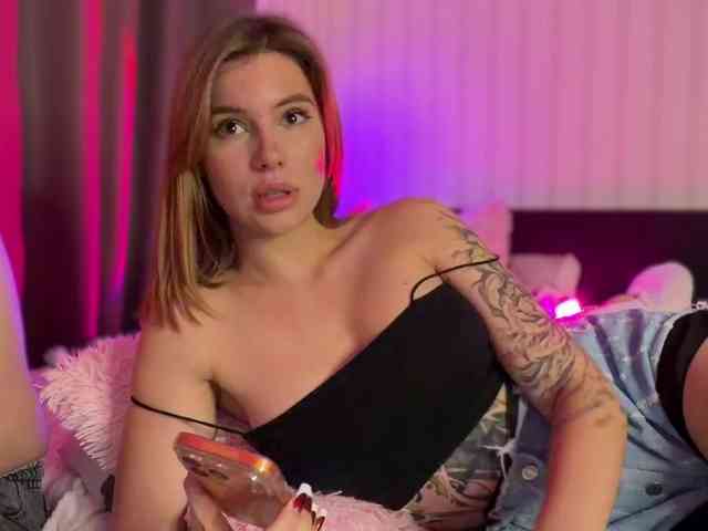 SquirtalPussy webcam