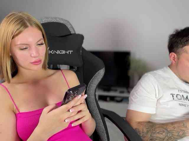 SquirtalPussy webcam