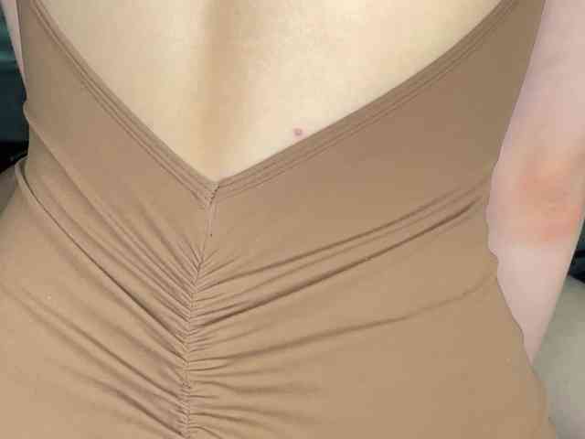 Модель: SquirtalPussy