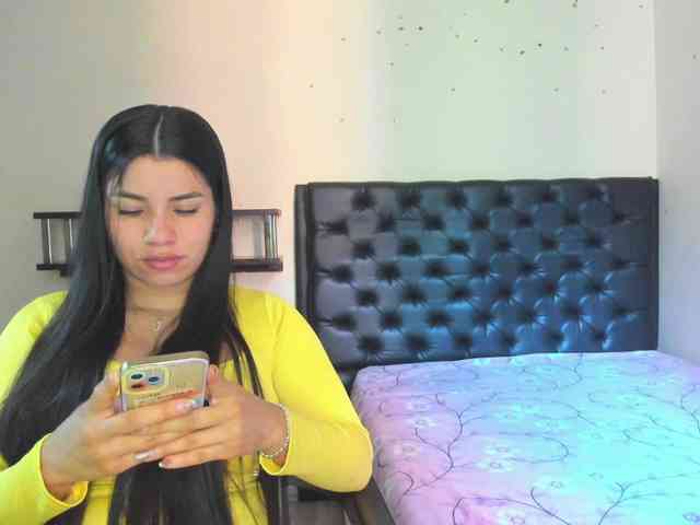 Angelica-salass webcam