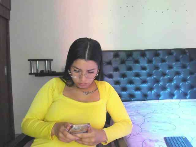 Angelica-salass webcam