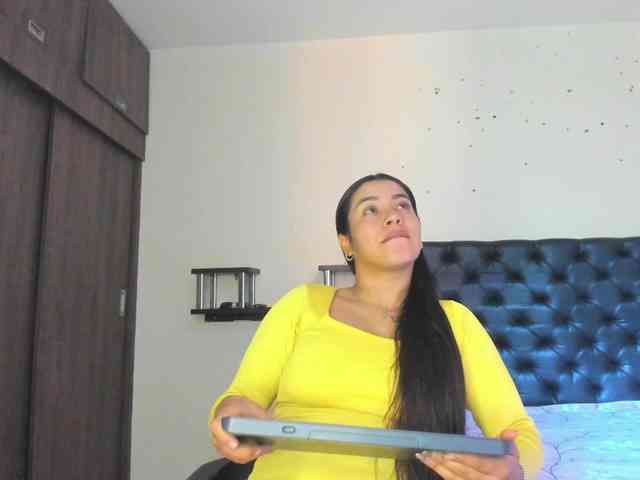 Angelica-salass webcam