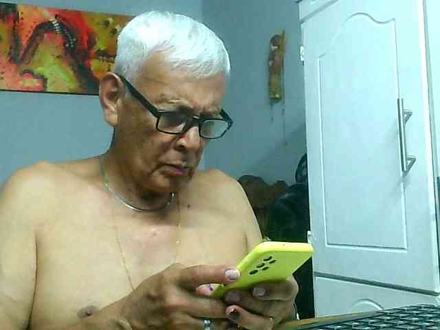 dirtymaturee's Sexcam