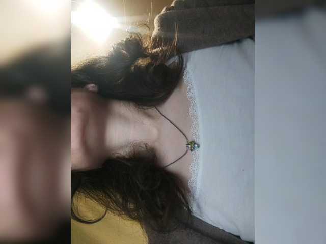 Mint-Lime's BongaCams show and profile