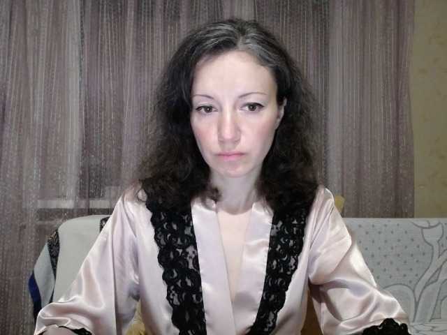 Mint-Lime's BongaCams show and profile