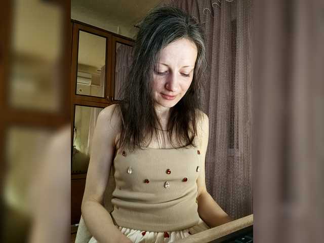 Mint-Lime's BongaCams show and profile