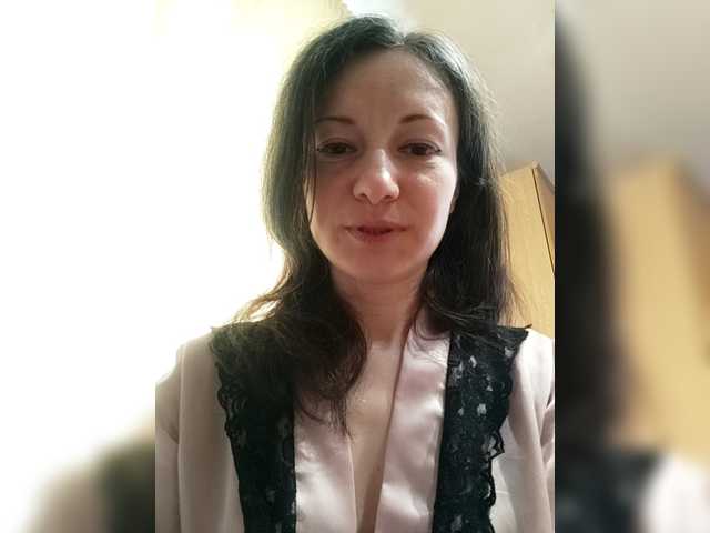 Mint-Lime's BongaCams show and profile