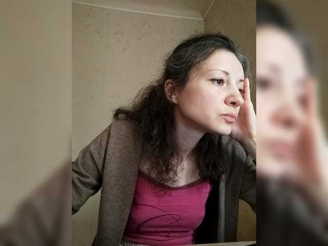 Mint-Lime's BongaCams show and profile