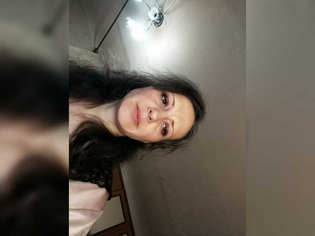 Mint-Lime's BongaCams show and profile