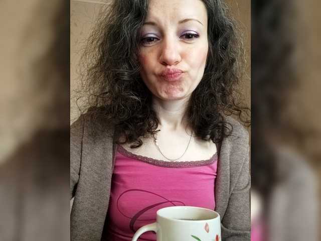 Mint-Lime's BongaCams show and profile