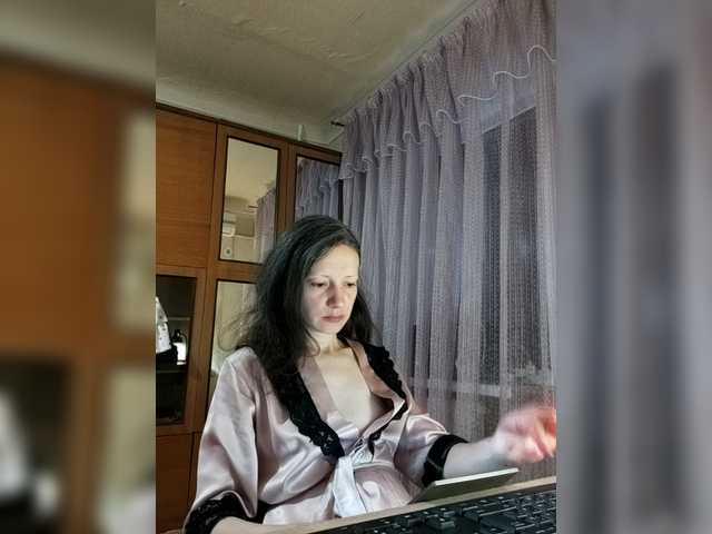 Mint-Lime's BongaCams show and profile