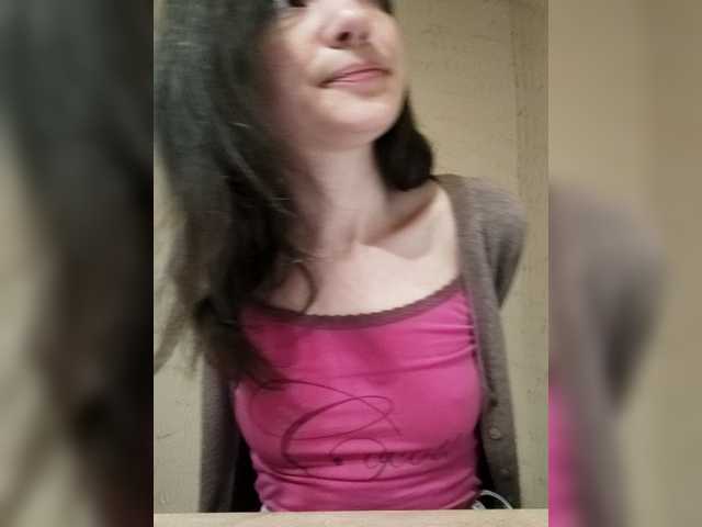 Mint-Lime's BongaCams show and profile