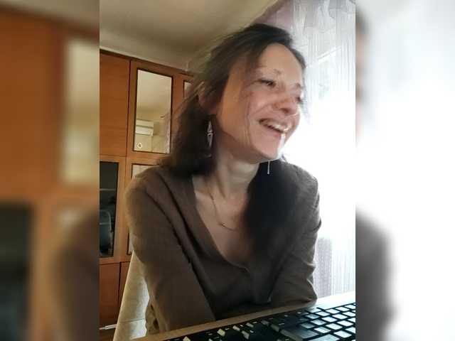 Mint-Lime's BongaCams show and profile