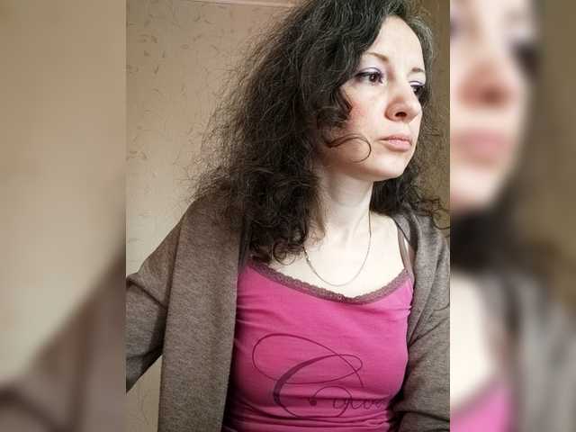 Mint-Lime's BongaCams show and profile