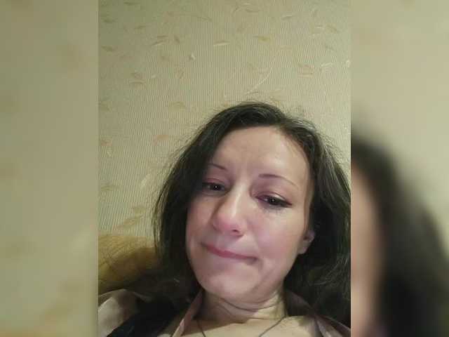 Mint-Lime's BongaCams show and profile