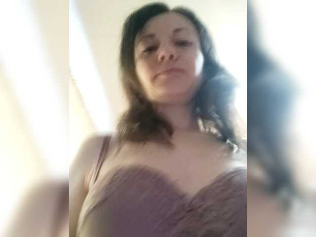 Mint-Lime's BongaCams show and profile