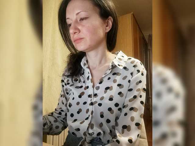 Mint-Lime's BongaCams show and profile