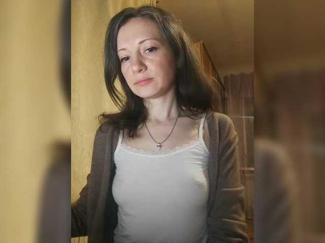 Mint-Lime's BongaCams show and profile