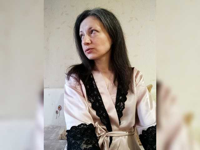 Mint-Lime's BongaCams show and profile