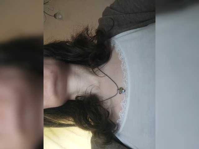 Mint-Lime's BongaCams show and profile