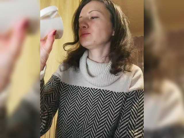 Mint-Lime's BongaCams show and profile