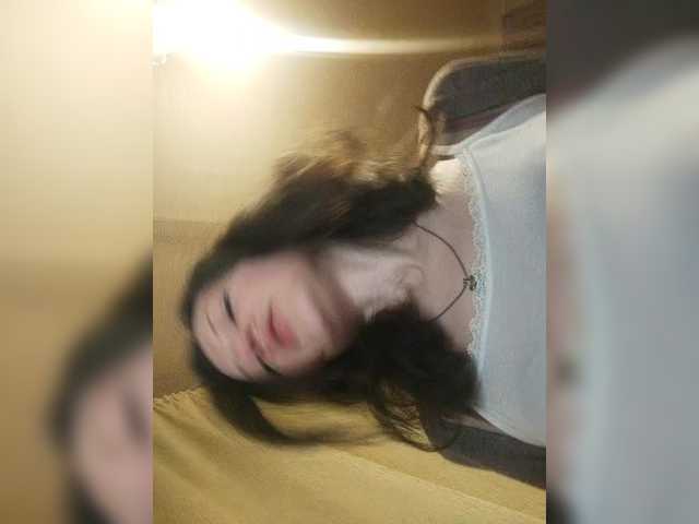 Mint-Lime's BongaCams show and profile