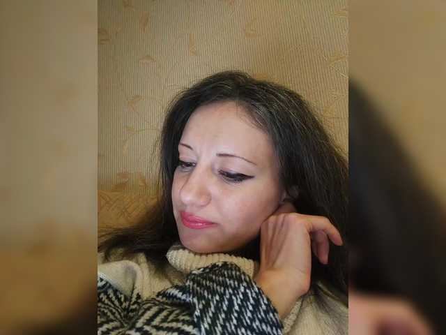 Mint-Lime's BongaCams show and profile