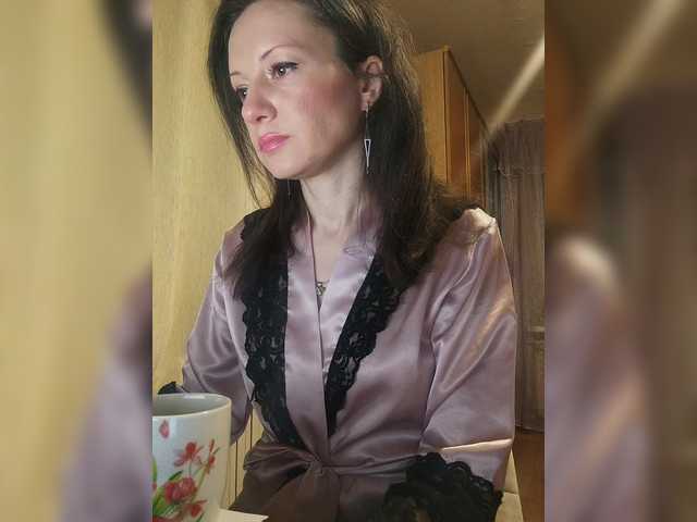 Mint-Lime's BongaCams show and profile