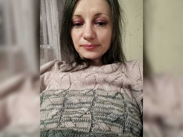 Mint-Lime's BongaCams show and profile