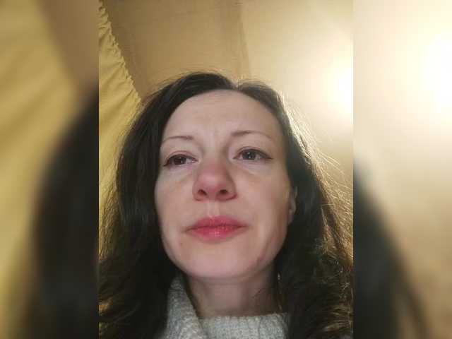 Mint-Lime's BongaCams show and profile