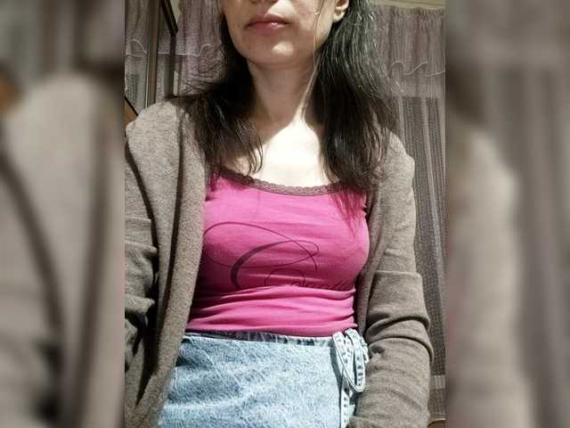 Mint-Lime's BongaCams show and profile