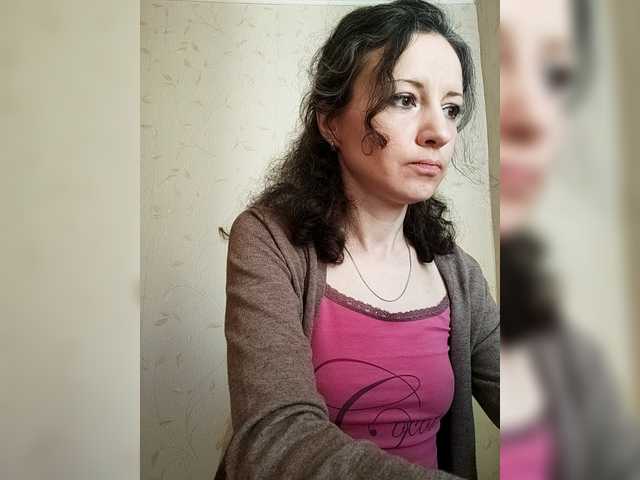 Mint-Lime live cam profile