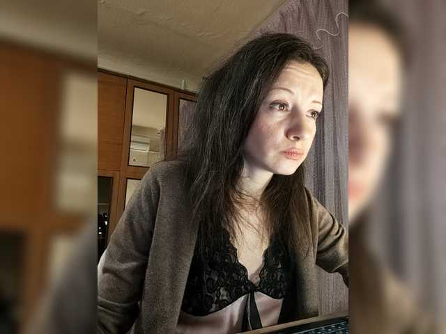 Mint-Lime's BongaCams show and profile