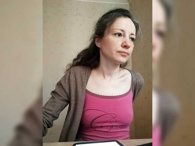 Mint-Lime's BongaCams show and profile