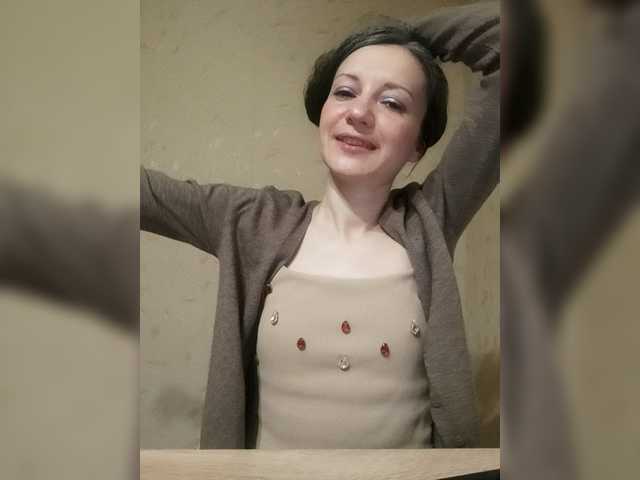 Mint-Lime's BongaCams show and profile